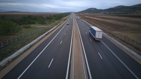 Заради бънджи скокове затварят аварийната лента на виадукт "Бебреш"