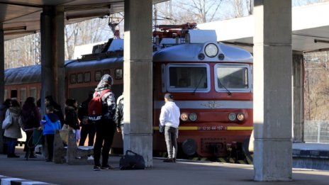 Транспортният министър против поскъпването на билетите в БДЖ