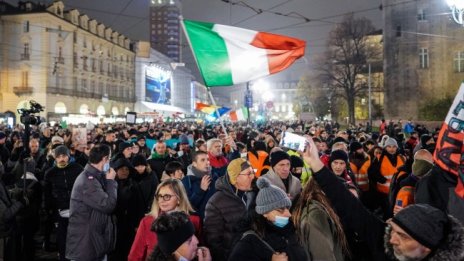 И Италия обмисля да въведе "Супер зелен пропуск"