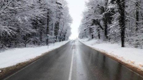 Затвориха за движение Троянския проход