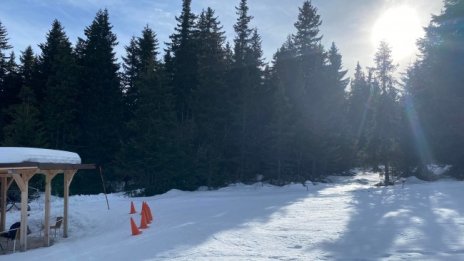 Времето днес: Дъжд, сняг и студ 