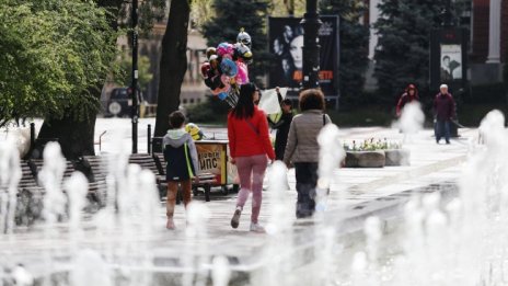 Облачно време, температурите стигат до 19°