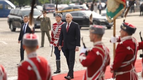 Тържественият водосвет на бойните знамена на армията