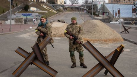 Москва: Украинската армия с позиции в граждански обекти