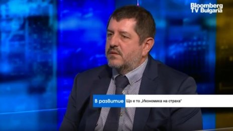 Доц. Вазов: 8% е привнесената инфлация, останалите 8 са наша заслуга