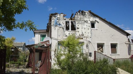 Ужасяващи бомбардировки над Донецк