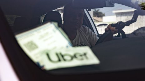 Досиетата Uber: Как технологичният гигант мами полицията, пренебрегва законите и използва насилие