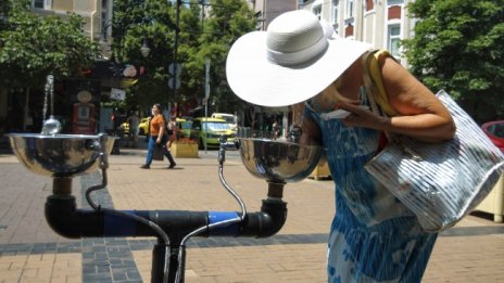 Времето днес: Слънчево, след обяд на места валежи