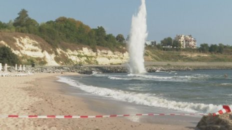 Унищожена е противопехотната мина край централния плаж на Царево