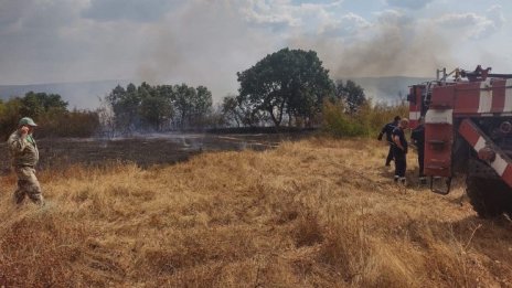 74 пожара са възникнали днес, 45 са активни и в момента