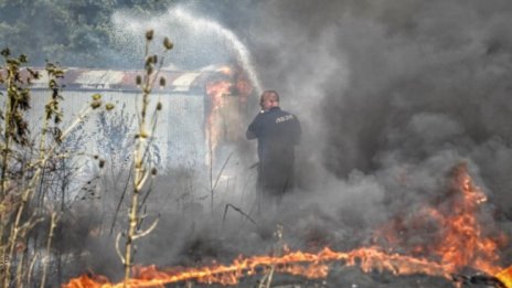 Военни ще гасят пожарите в Хасковско 