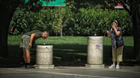 Слънчево и топло през уикенда, градусите до 35°С