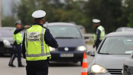 Отново хванаха десетки дрогирани и пияни зад волана