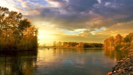 В петък ще бъде слънчево и топло с градуси до 30°