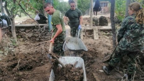 МО отчете: Над 2 520 военнослужещи помагаха в Карловско