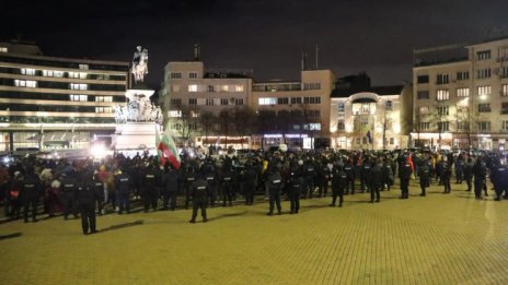 Петков: ГЕРБ и БСП са твърдо решени да прокарат хартиената бюлетина