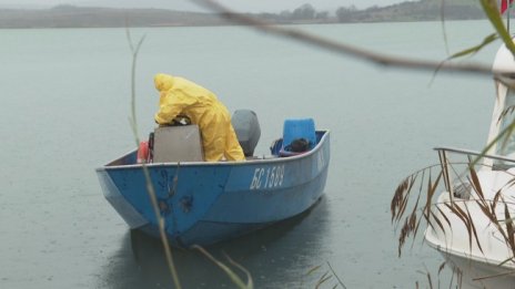 Пети ден без следа от рибарите, изчезнали край Бургас