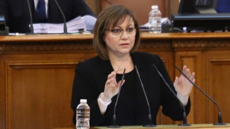 Нинова: Последният шанс за правителство е с третия мандат