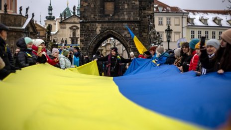 Брюксел е ангажиран да подкрепя Украйна, но Украйна влиза в дългов капан 