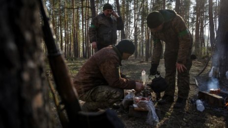 Руснаците се учат бързо, украинските войски в Донбас се страхуват от нова офанзива 