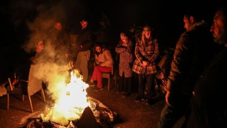 Разраства се пожара в турското пристанище Искендерун