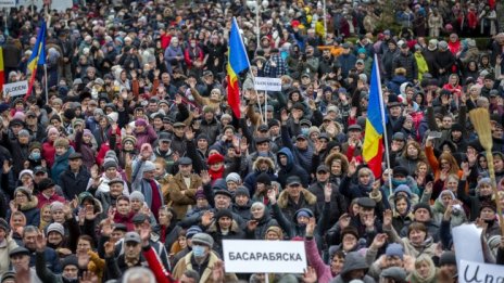 Молдовците на соц протест: Искаме да сме част от Русия! 