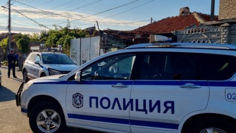 Двама пребиха и отрязаха палеца със сабя на свой съселянин в Рупци