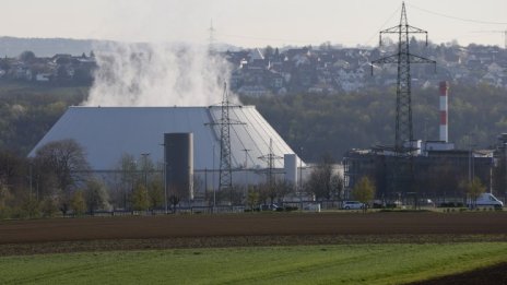 Германия изключва днес последните си атомни електроцентрали