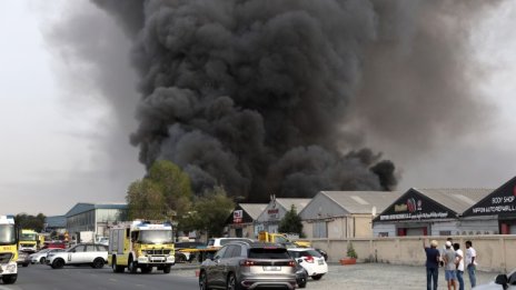 Пожар в жилищна сграда в Дубай взе 16 жертви