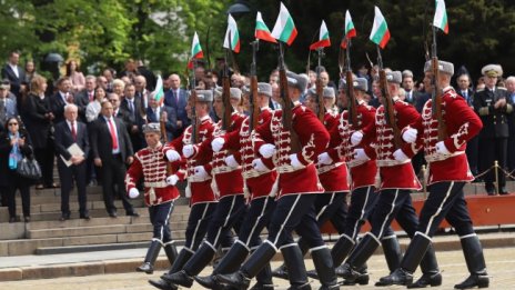 Димитър Стоянов: Надявам се войната да даде тласък на модернизацията на армията ни