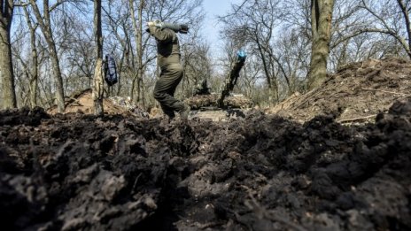 "Вагнер" ще получи боеприпаси, остават в Бахмут 