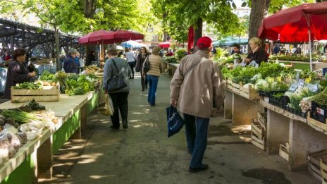 Масово турски домати се продават за български