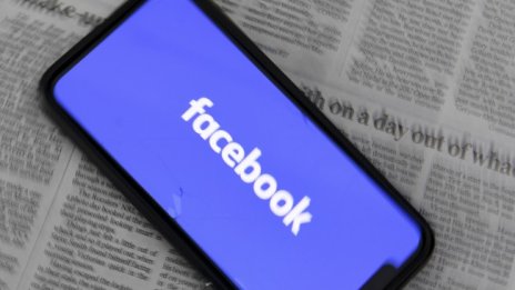 Канада очаква Google и Facebook да плащат за новини