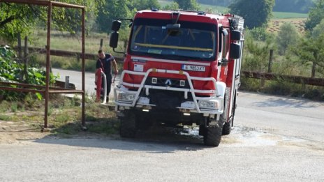 98 пожара са гасени в страната през последното денонощие