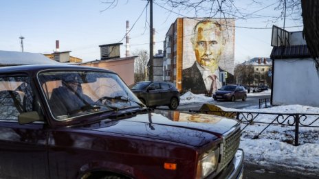 Единствено Лада и китайският Джили останаха на пазара в Русия