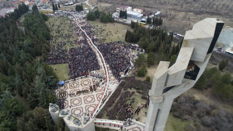 Мирно шествие в подкрепа на обезобразеното момиче от Стара Загора 