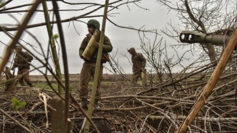 Мини и инженерни прегради спъват украинскте сили