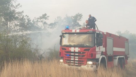 Скъсана жица е причина за пожара в Бургаско?