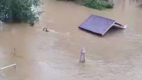 Районната съдийка на Царево и дъщеря й са отнесени от потопа