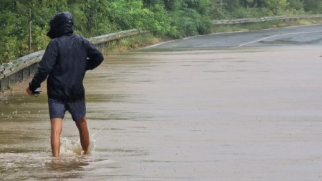 Щетите в Лозенец са огромни, все още има хора, с които няма връзка 