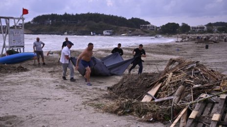 Водата в Царево остава негодна за пиене