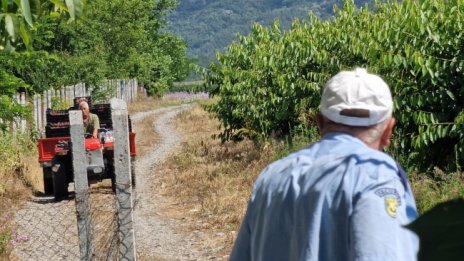 Полицейска акция в четири града заради далавера със земи