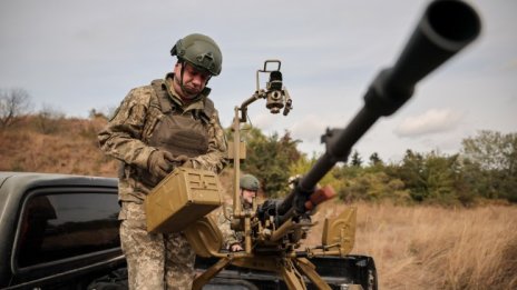 Русия атакува ожесточено опустошения град Авдеевка