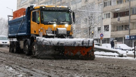 В София започна пръскането със смеси срещу заледяване