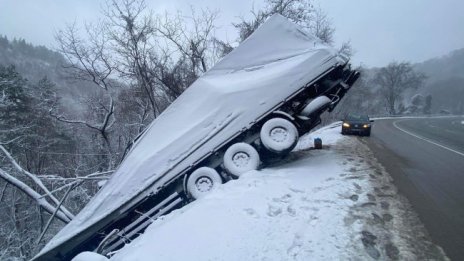 ТИР блокира Хаинбоаз