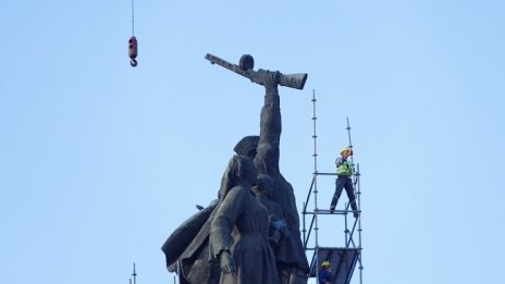 Без инциденти около Паметника на Съветската армия през нощта