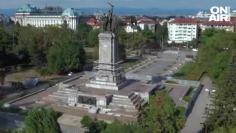 Какво представлява Паметникът на Съветската армия?