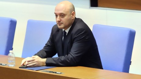 Славов: Трябва прецизиране за двойното гражданство и властта