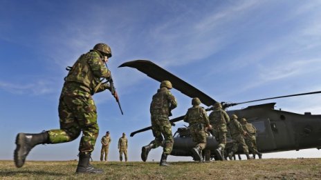 Къде на Балканите и до днес има задължителна военна служба?