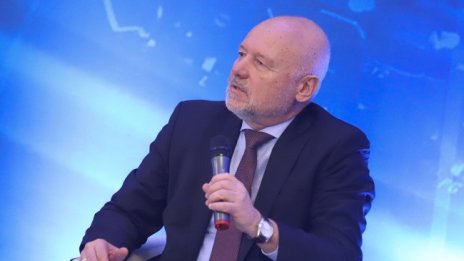 Тагарев за украинска медия: Да спрем Путин 